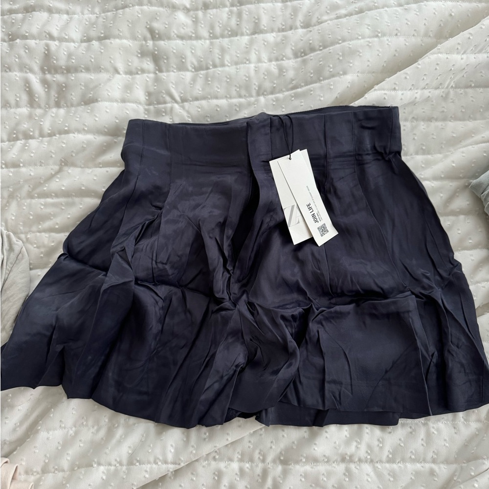 NWT Zara satin shorts